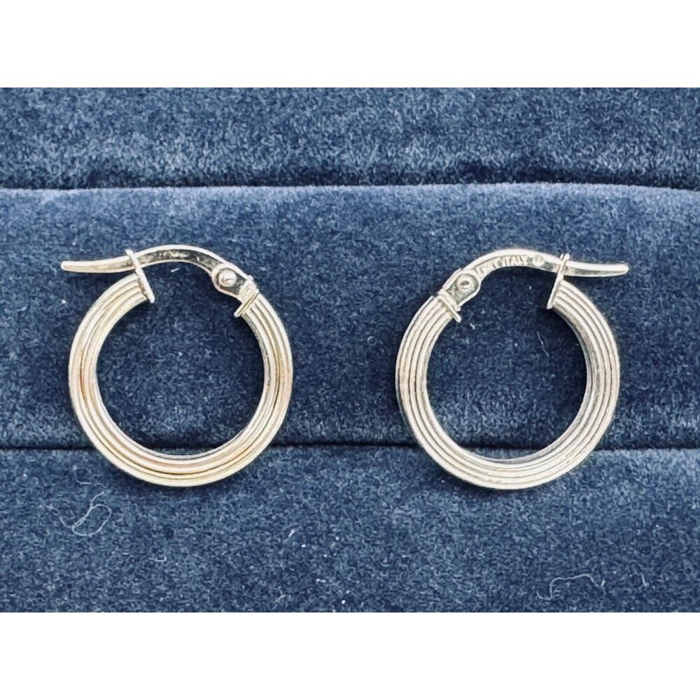 Vintage Italian Huggie Hoop Earrings | 18K White Gold, Ribbed